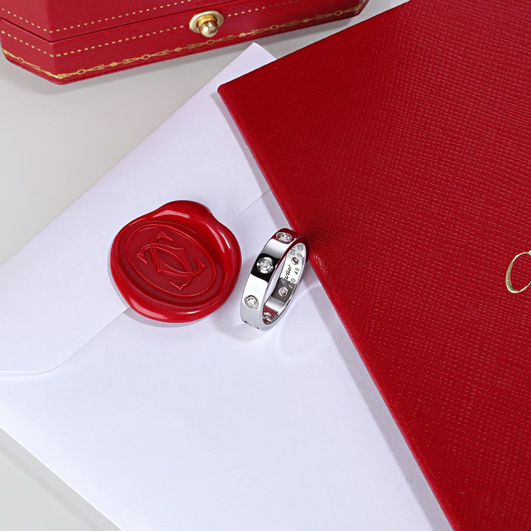 Кольцо с бриллиантами Cartier Love Small Model