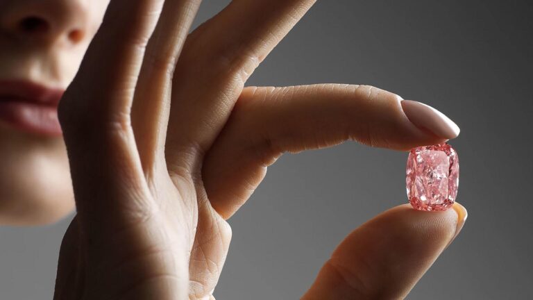 Pink diamond sold at auction in Hong Kong for a record 57.7 million dollars
