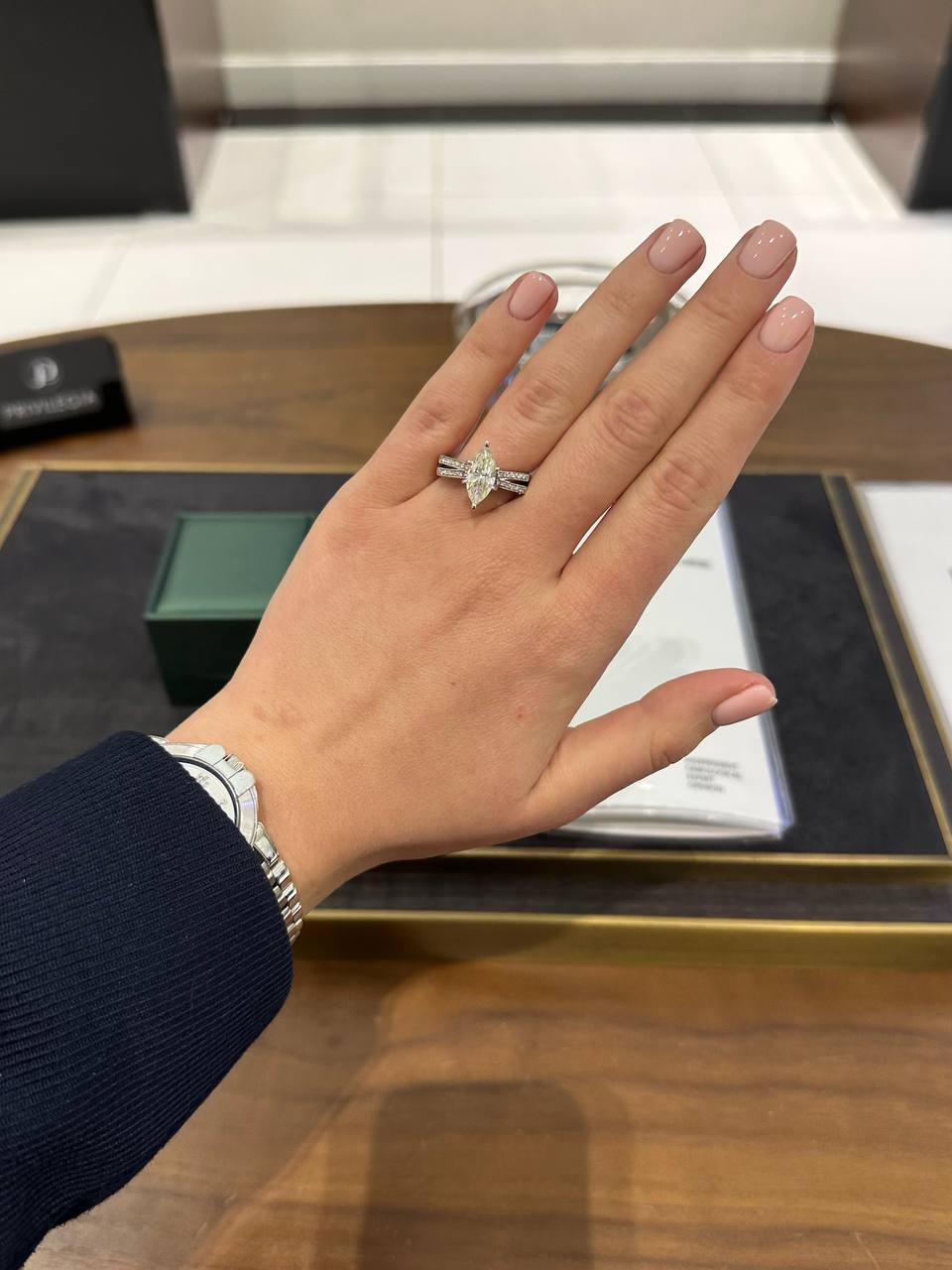 Кольцо с бриллиантами 2,20 ct. маркиз