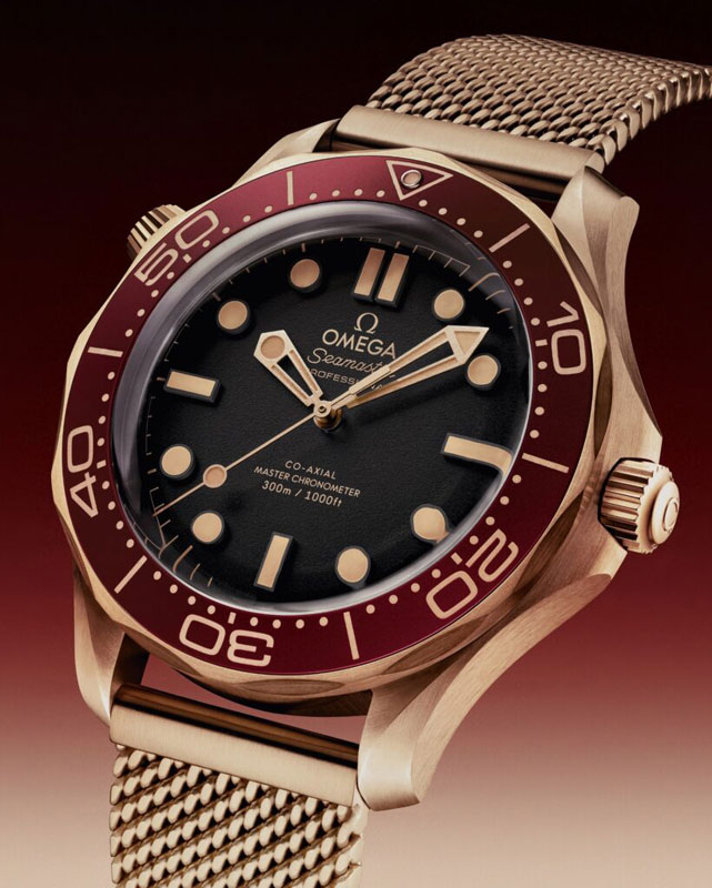 210.90.42.20.01.003_SE_Diver300M_ThreeQuarter_4x5_RVB-820x1024