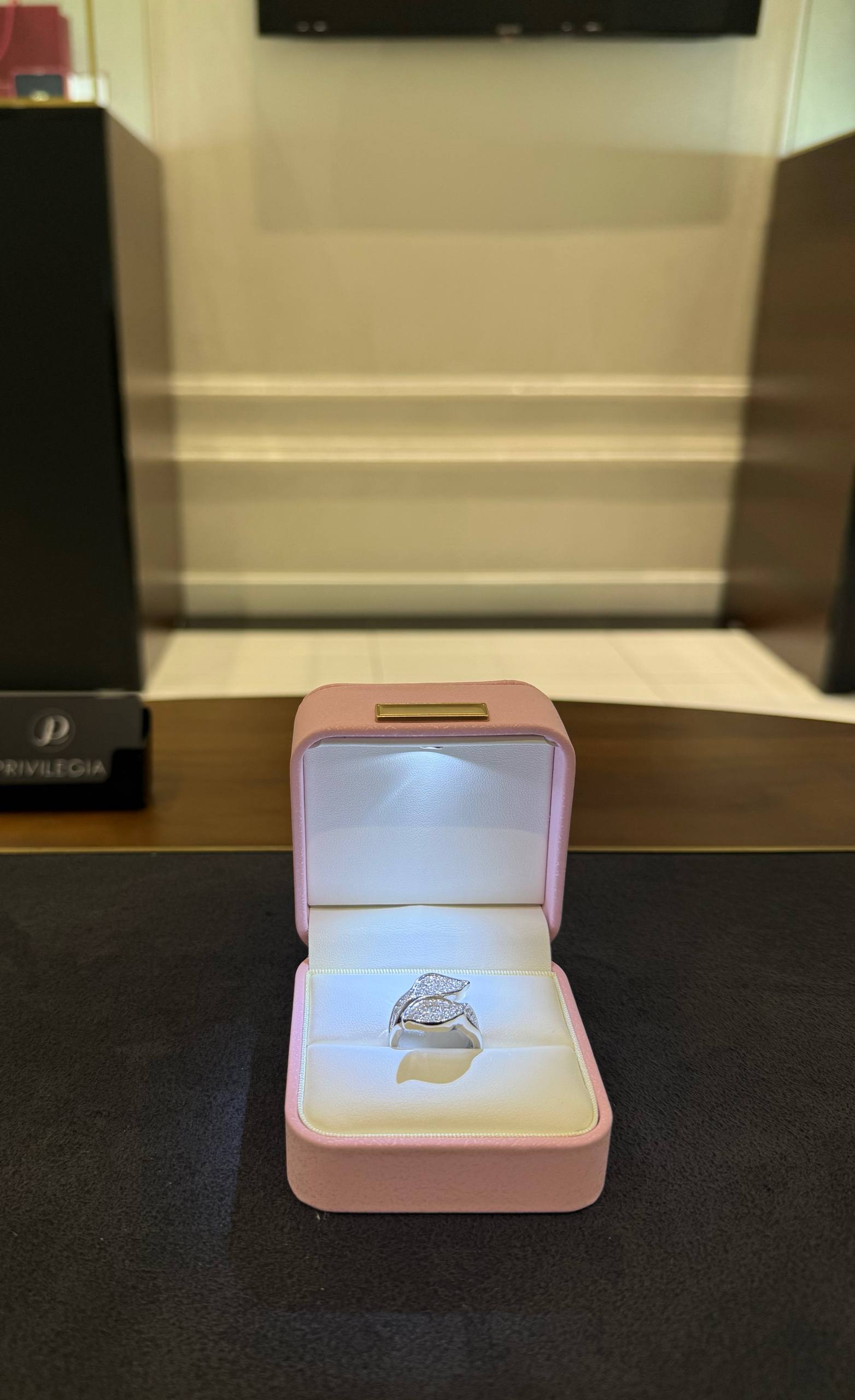 Кольцо с бриллиантами ~1,0ct