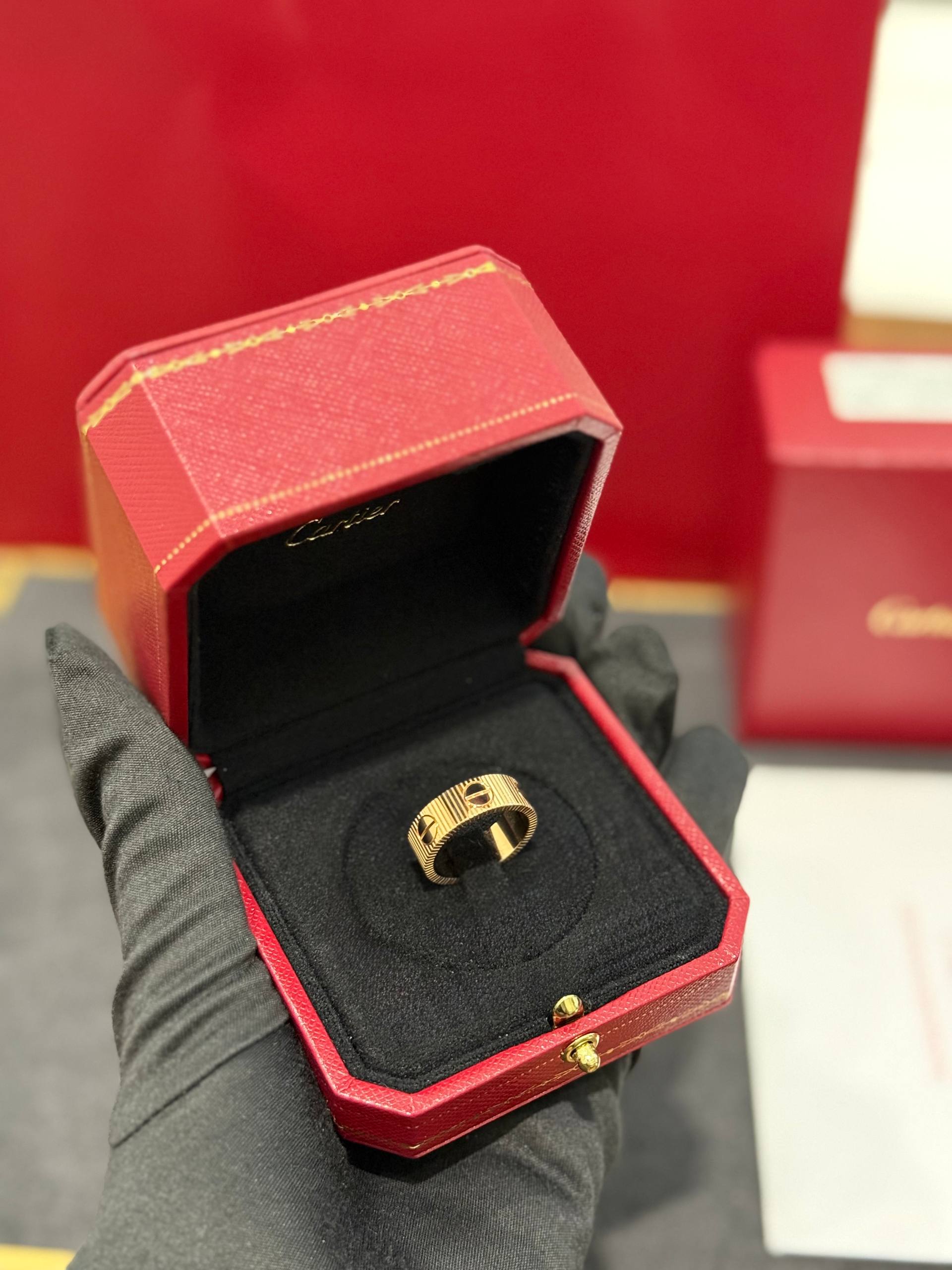 КОЛЬЦО CARTIER LOVE UNLIMITED