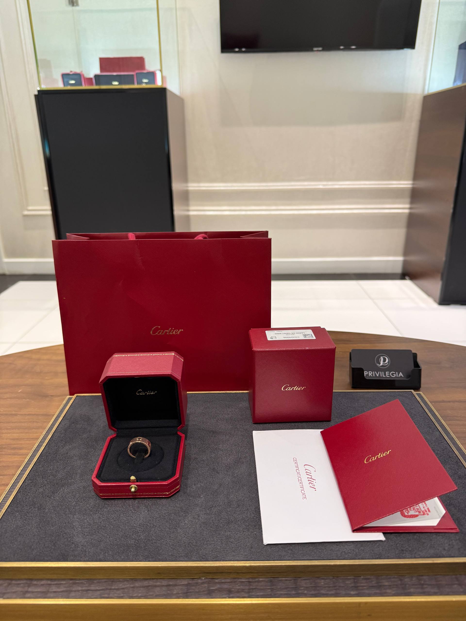 КОЛЬЦО CARTIER LOVE UNLIMITED