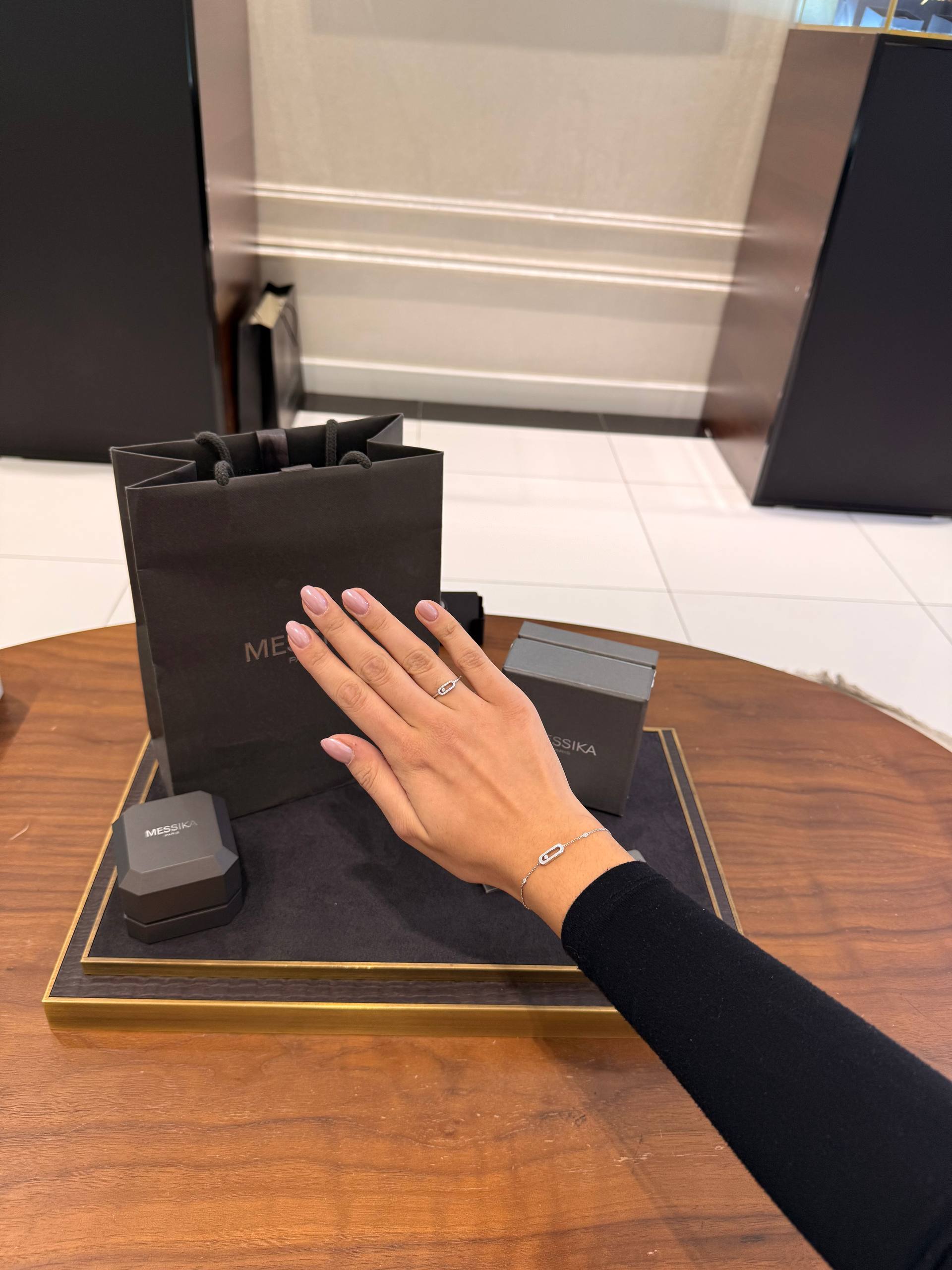 КОЛЬЦO MESSIKA MOVE UNO