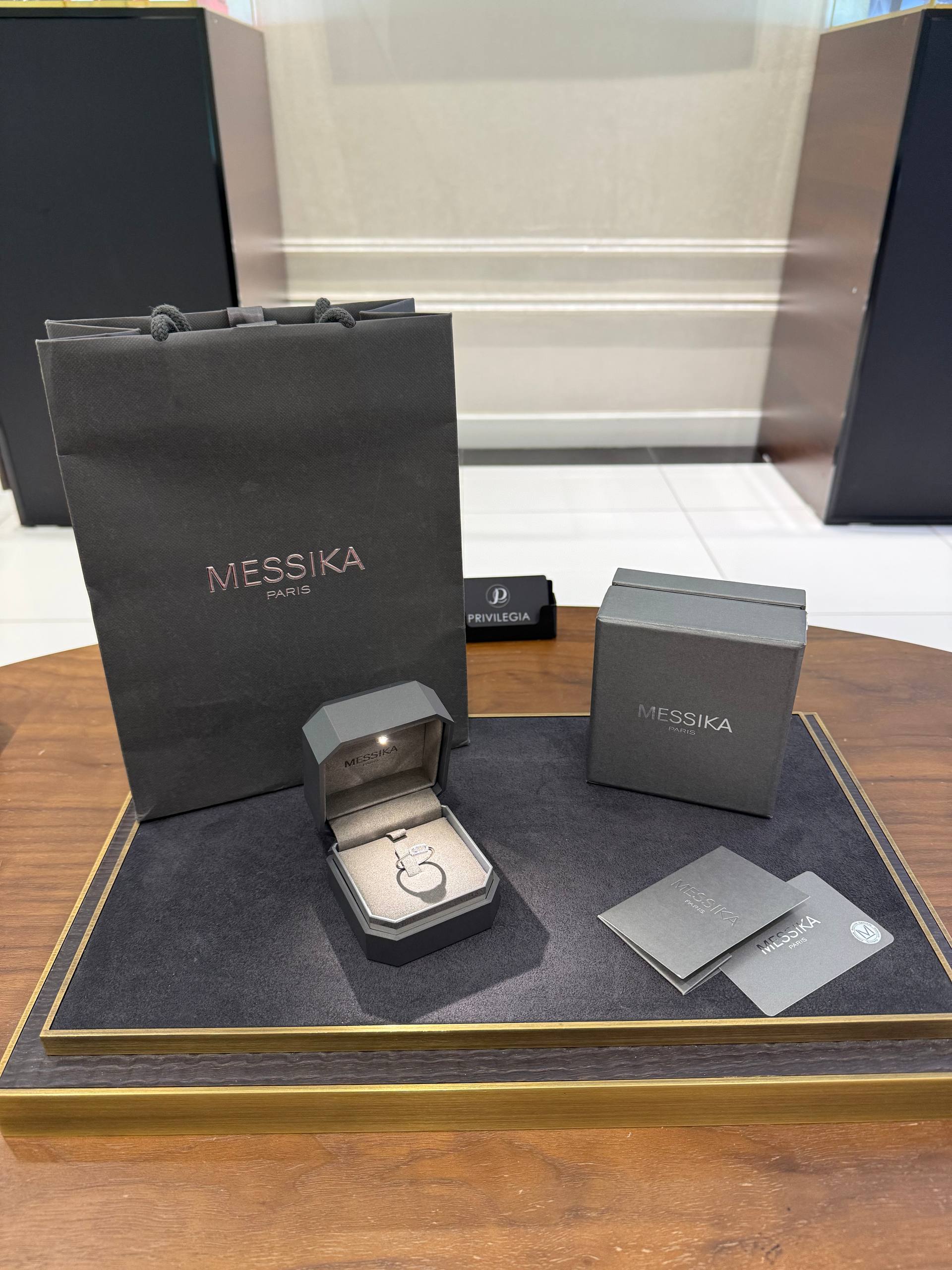 КОЛЬЦO MESSIKA MOVE UNO