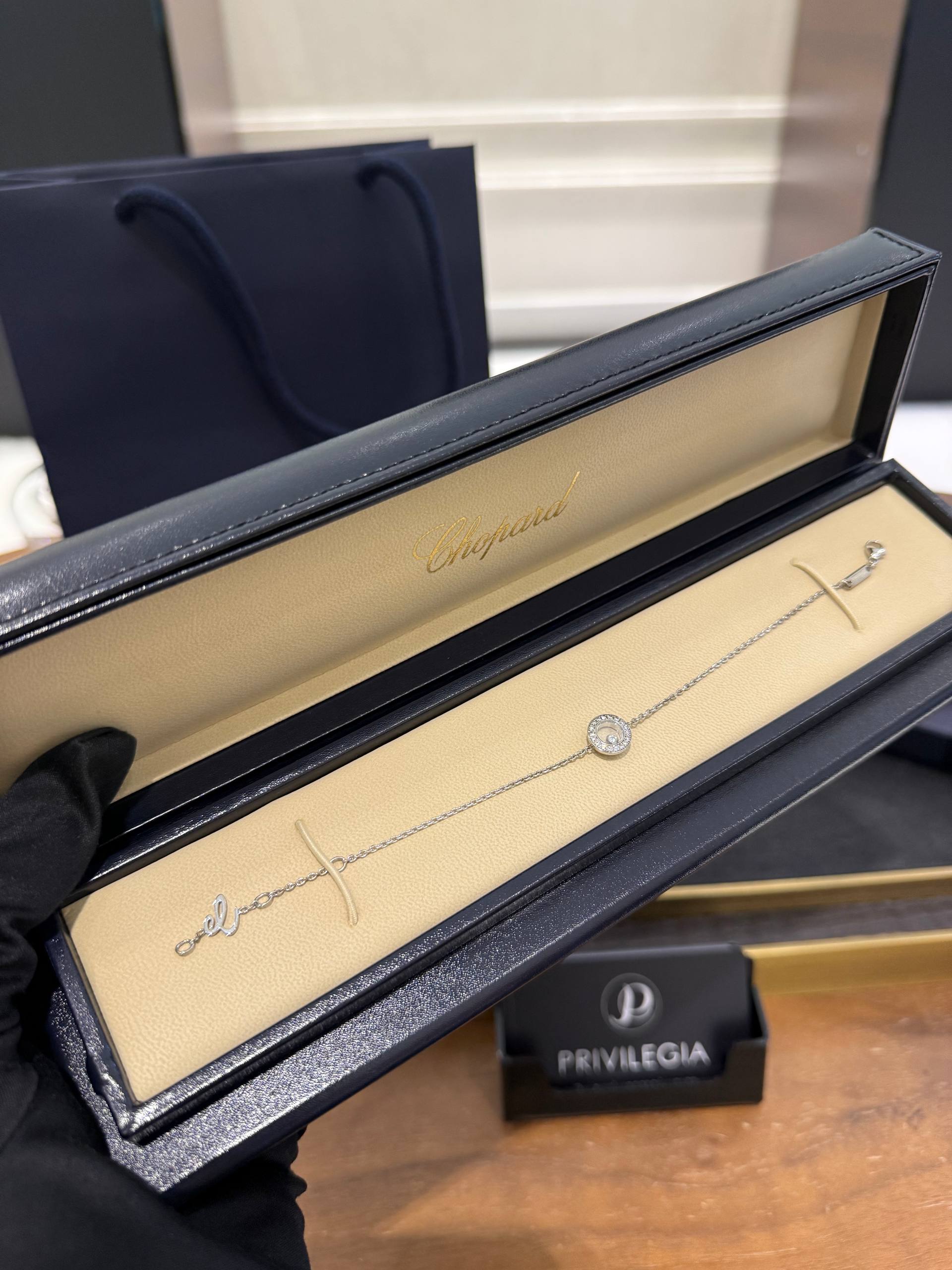 БРАСЛЕТ CHOPARD HAPPY DIAMONDS ICONS