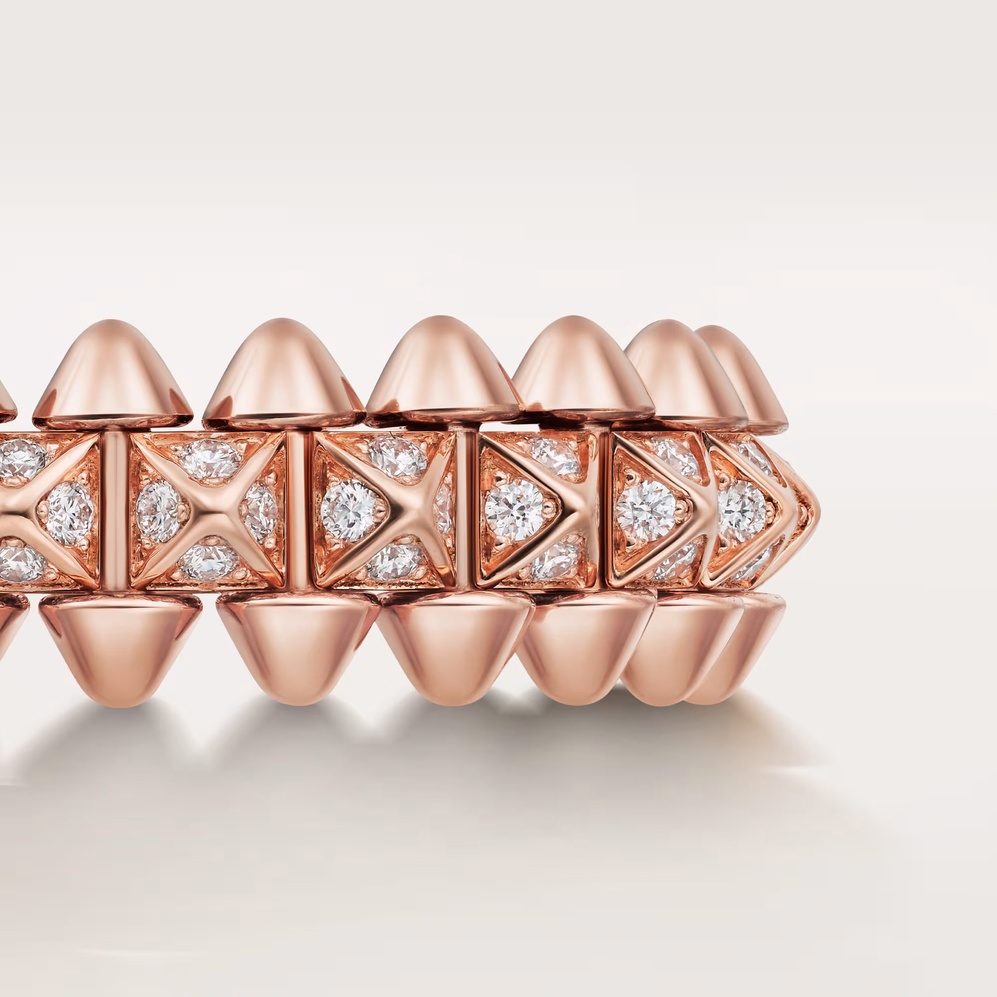 Кольцо CLASH DE CARTIER RING, SMALL MODEL, PAVED