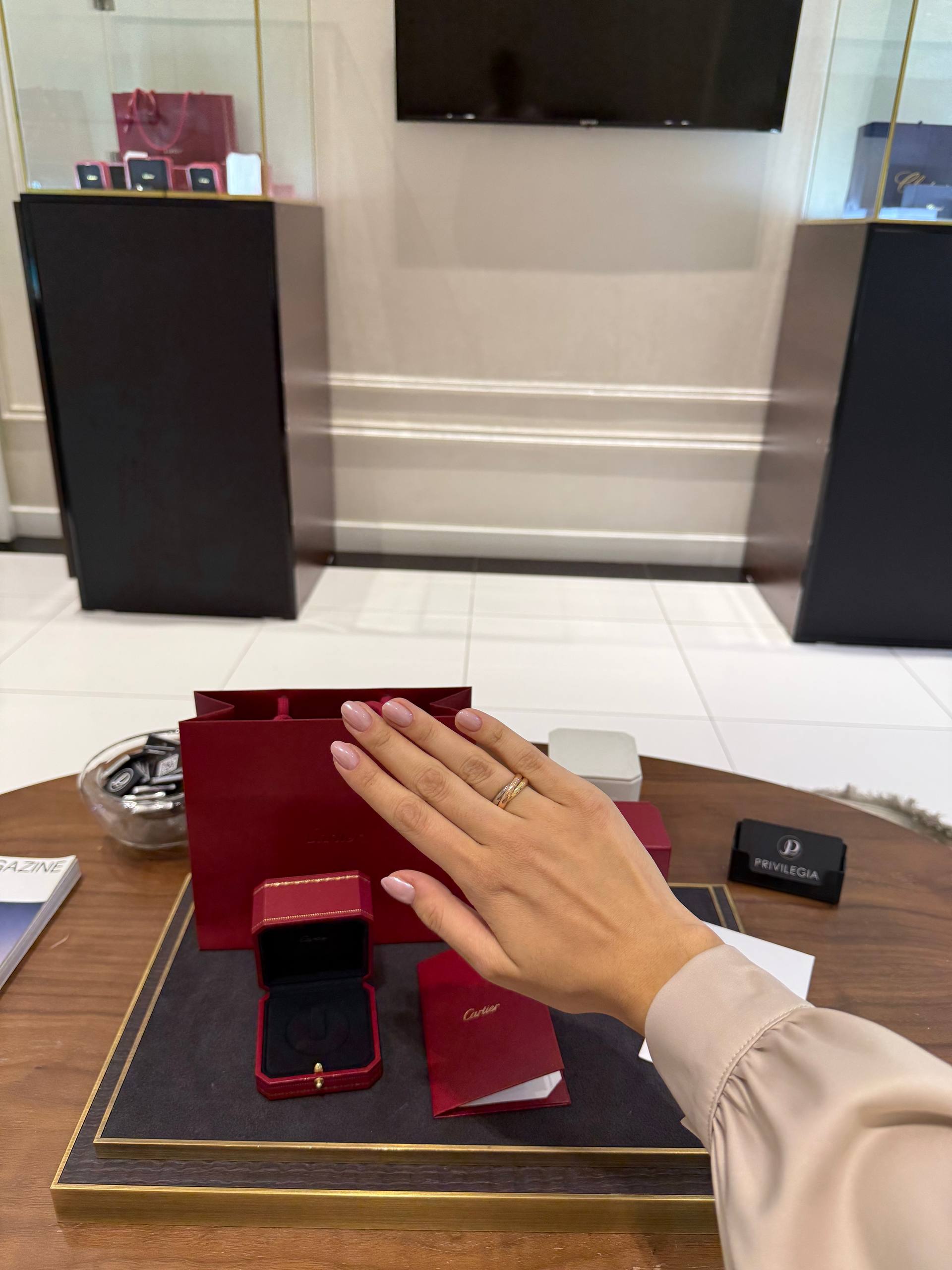 Кольцо Cartier Trinity classic