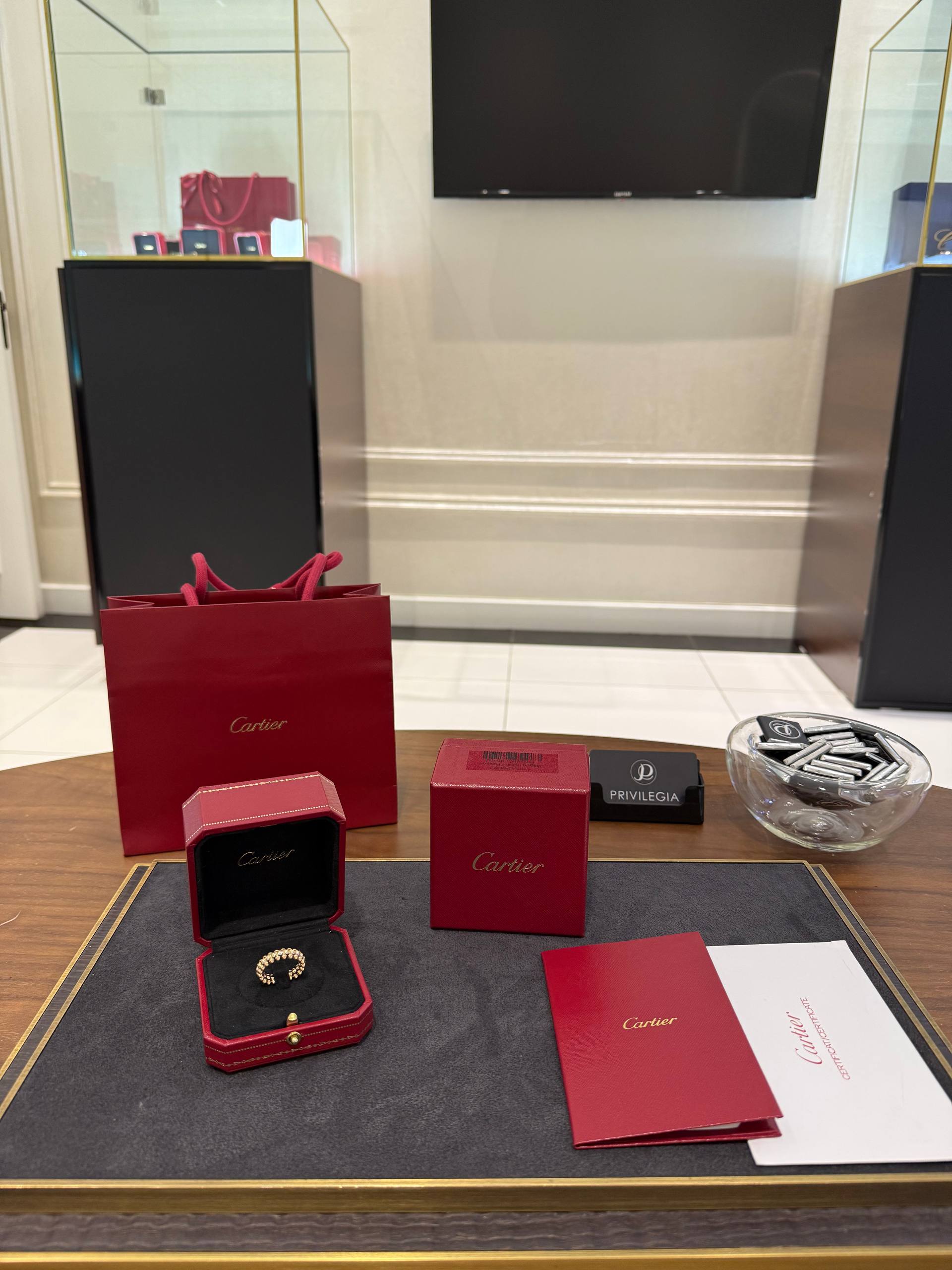 Кольцо Cartier CLASH DE CARTIER SMALL MODEL, PAVED