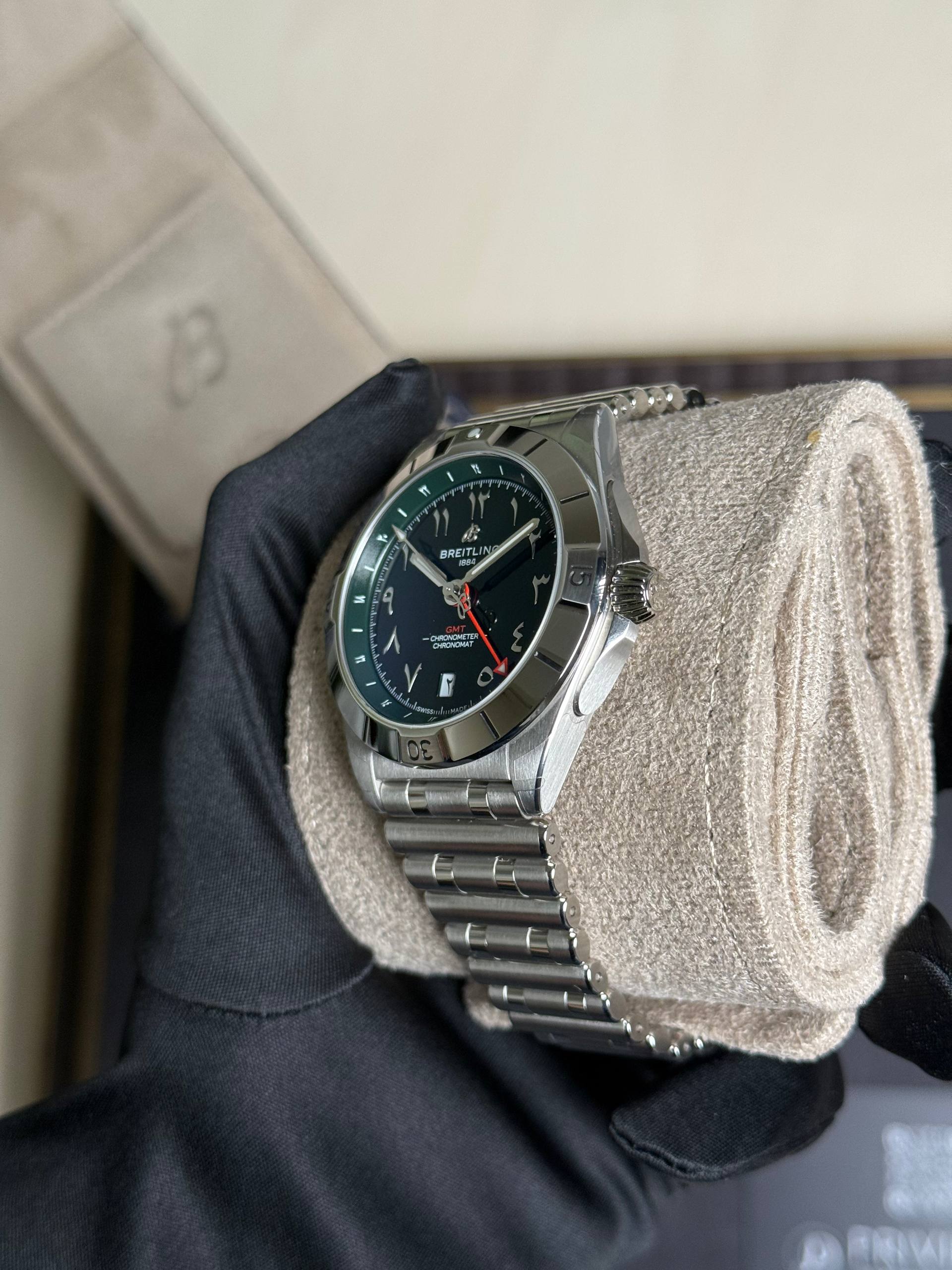 Breitling Chronomat Automatic GMT 40