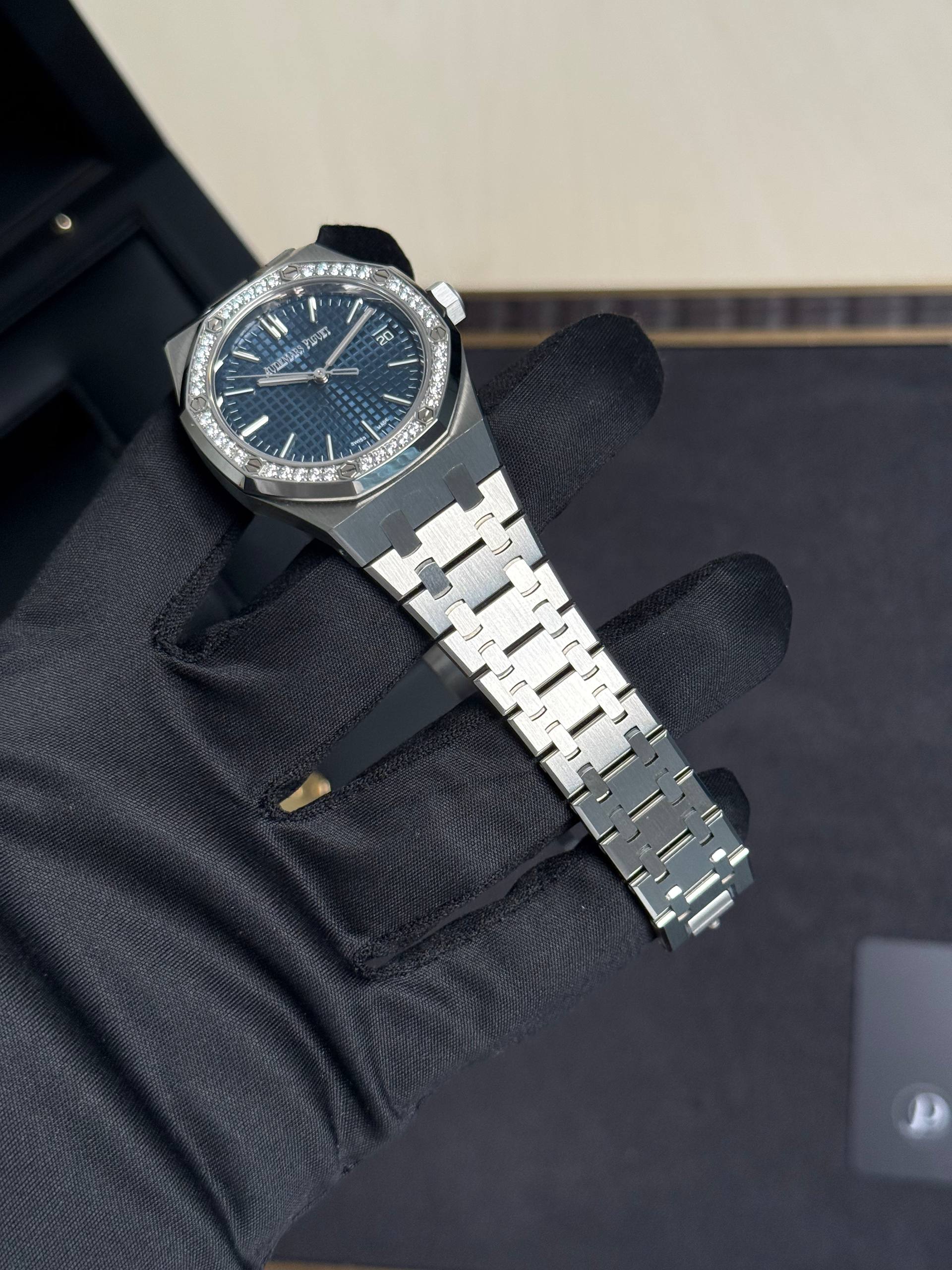 Audemars Piguet Royal Oak Royal Oak Selfwinding 37 mm